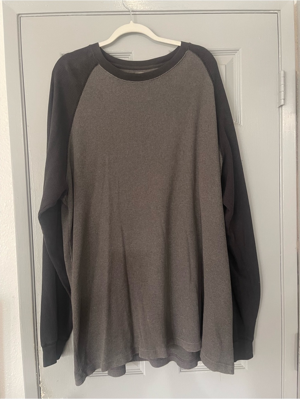 Men's Two-Tone Thermal Long-Sleeve Shirt - Gray/Black